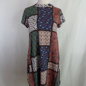 Pink Rose Woman’s Medium women/juniors Shift Dress